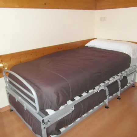 Lagos * بيناسكي