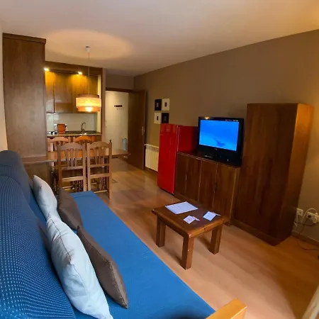 Lagos * بيناسكي